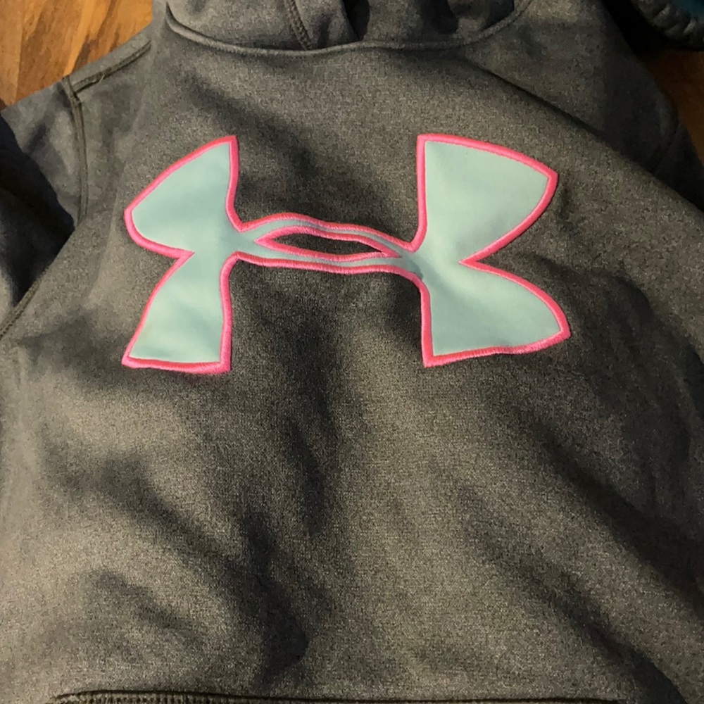 under armor sweatshirt